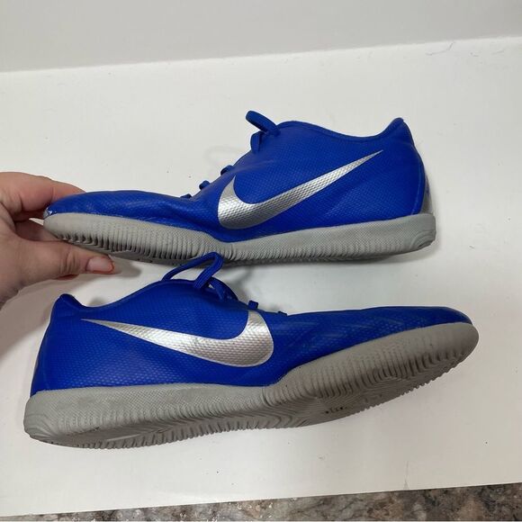Nike Mercurial Blue Athletic Soccer Training Shoes - Picture 6 of 8